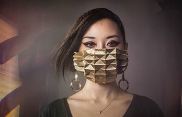 J-CAD公司融合3D打印技術(shù)與VR虛擬現(xiàn)實(shí)打造實(shí)用口罩