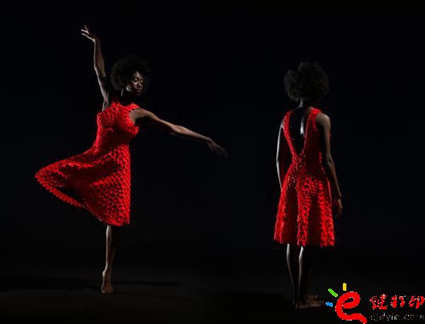 3d打印服裝 升級(jí)2.0版3D打印Kinematic Petals連衣裙誕生_3D打印服務(wù)公司
